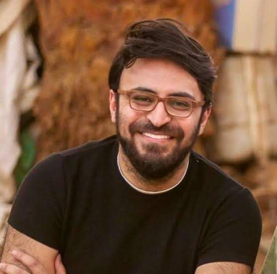 صورة المؤلف أحمد يونس